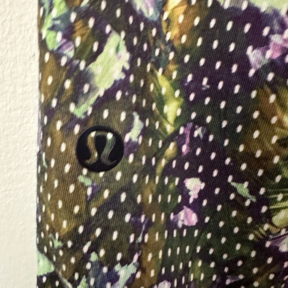 Lululemon Jet Crop *Luxtreme Floral Sport White Multi Pants Women’s 10 - Picture 9 of 11